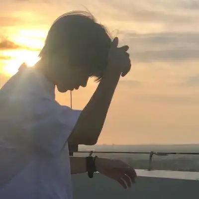 隗逸馨